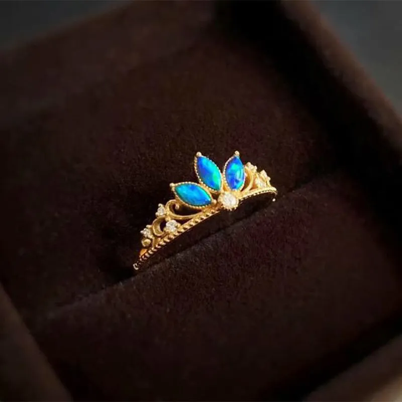 18K Gold Marquise Cut Natural Opal Diamond 0.05ct Crown Ring