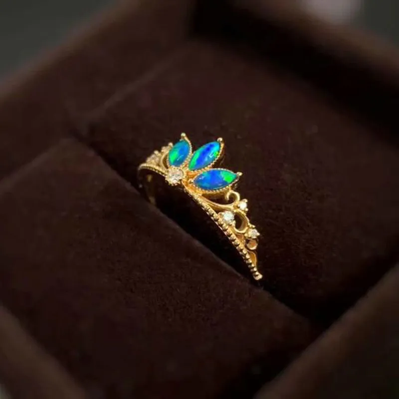 18K Gold Marquise Cut Natural Opal Diamond 0.05ct Crown Ring