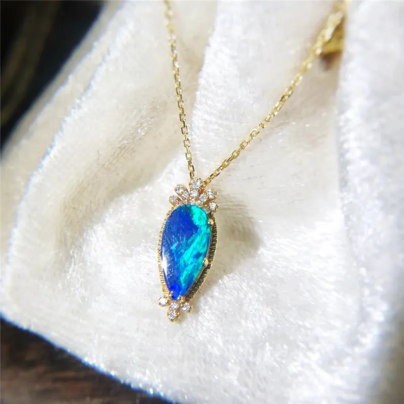 18K Gold Pear Cut Natural Diamond Opal Lris Flower Pendant Necklace