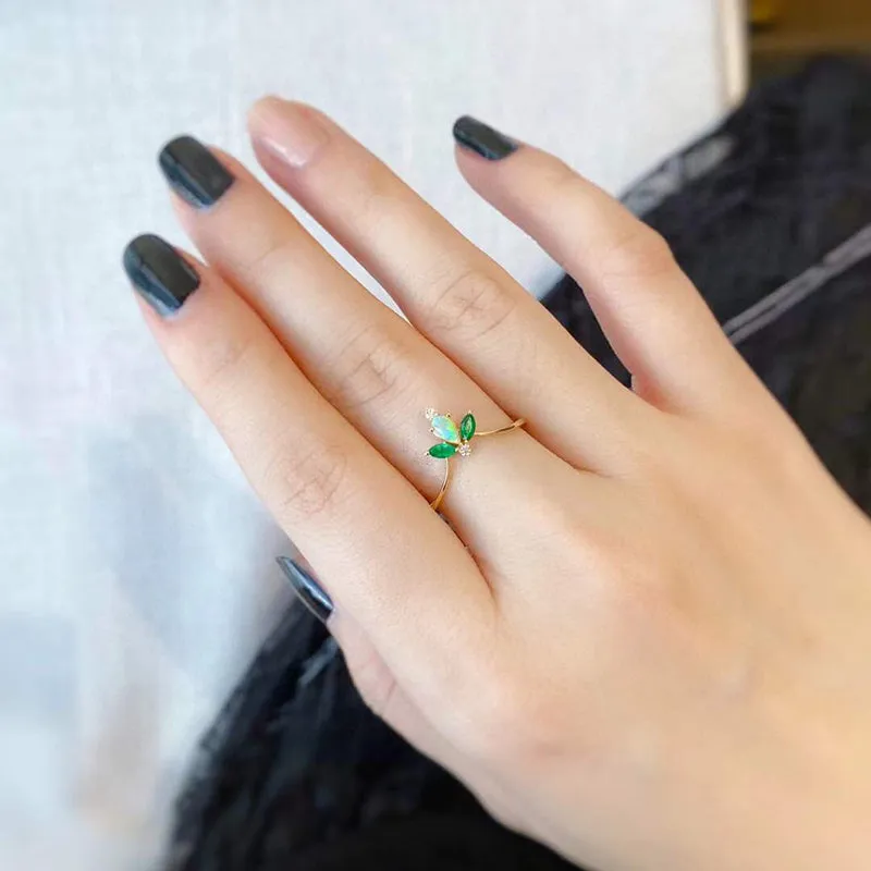 18K Gold Pear Shaped 0.08ct Natural Opal Gemstone Ring