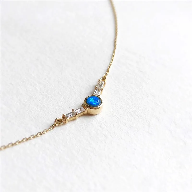 18K Gold Round Natural Diamond Opal Pendant Necklace