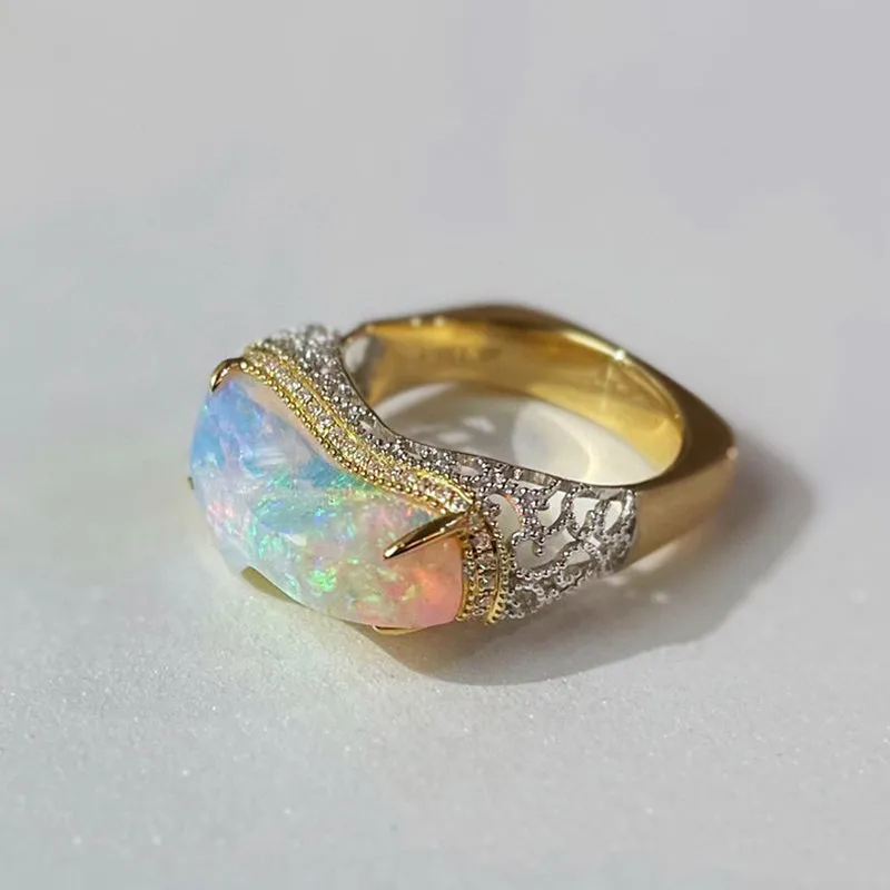 18K White & Gold Unusual Shape 3.5ct Natural Opal Diamond Luxury Ring