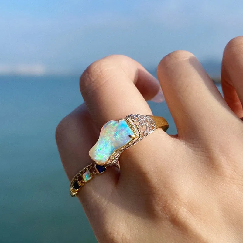 18K White & Gold Unusual Shape 3.5ct Natural Opal Diamond Luxury Ring