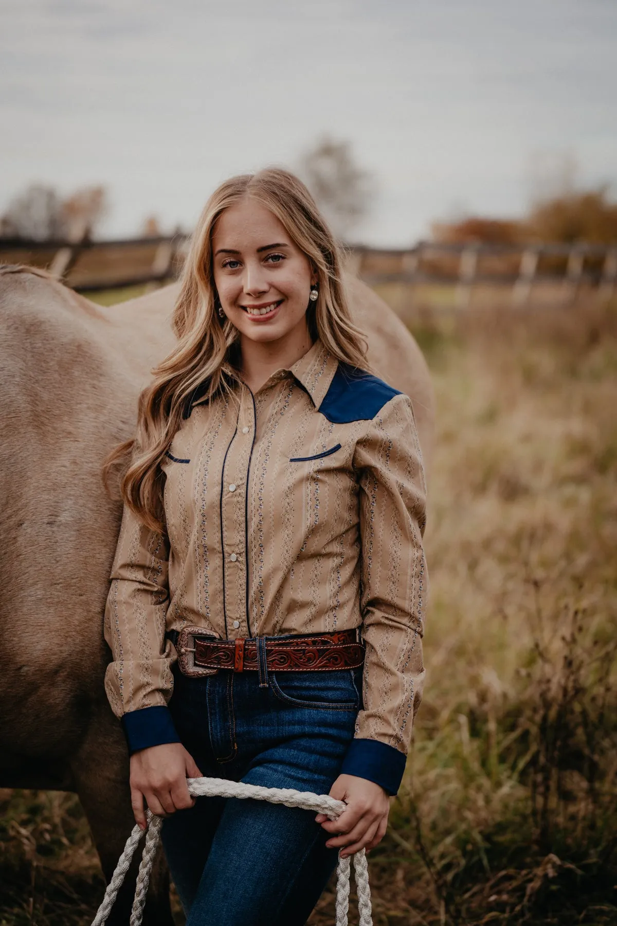 'Bandera' Women's Tan & Navy Wallpaper Pearl Snap by Roper (XS - M)