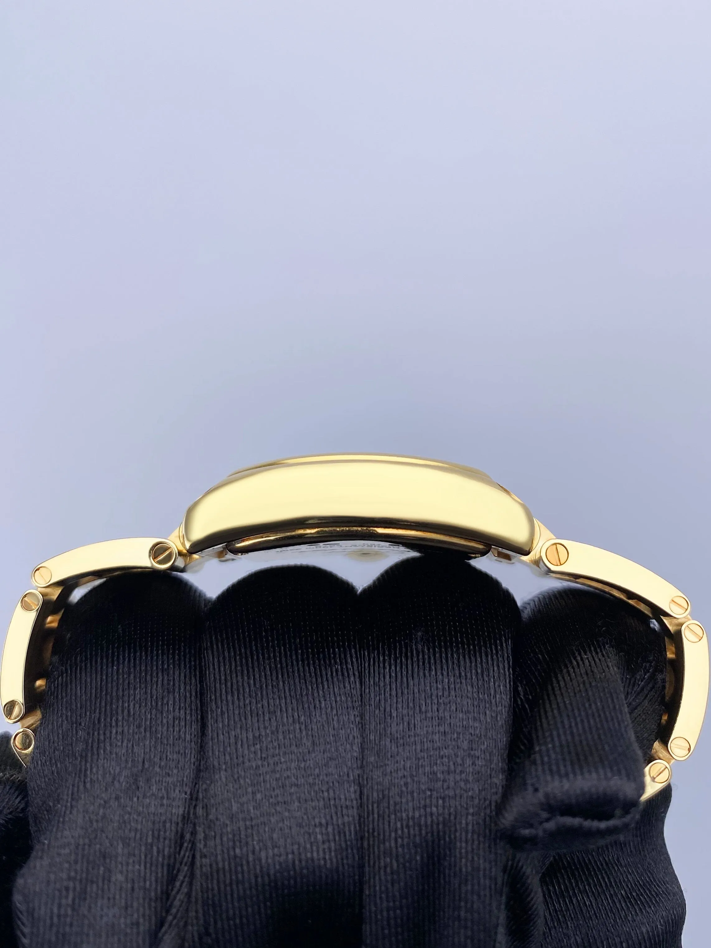 Cartier Roadster W62018Y5 Sliver Dial Yellow Gold Ladies Watch