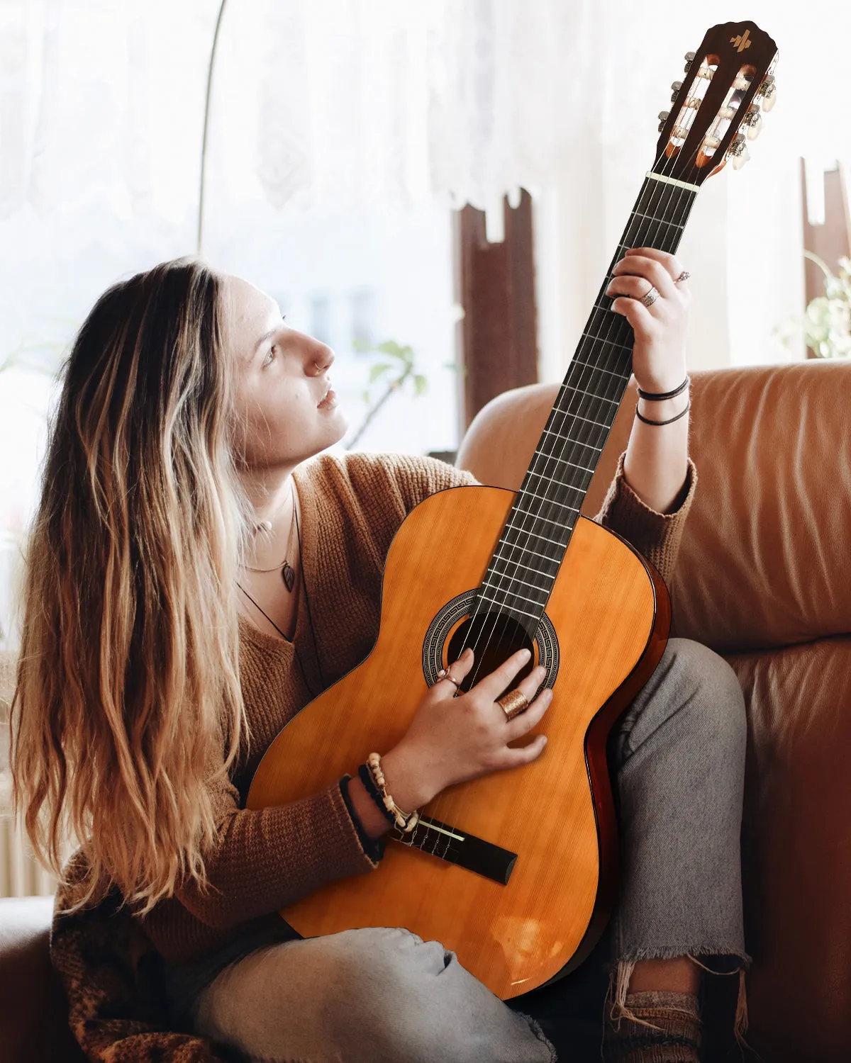 Donner DCG-162BR 39 Inch Classical Right Handed  Acoustic Guitar Beginner Kit Mahogany, Brown