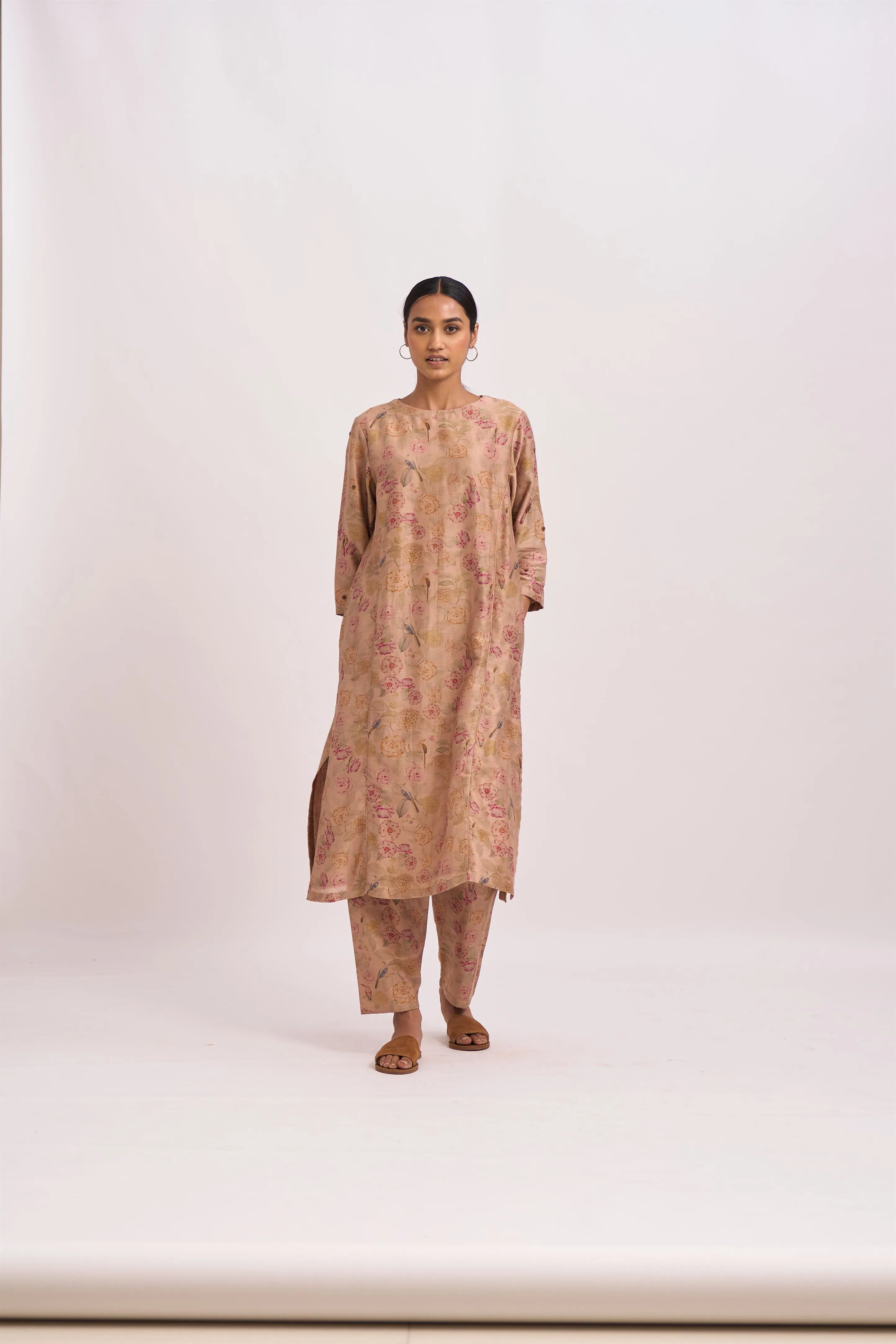 Dot   I   Mridul creek Kurta Set  Chanderi Printed Kurta and Pant. Beige SS24-ES-B