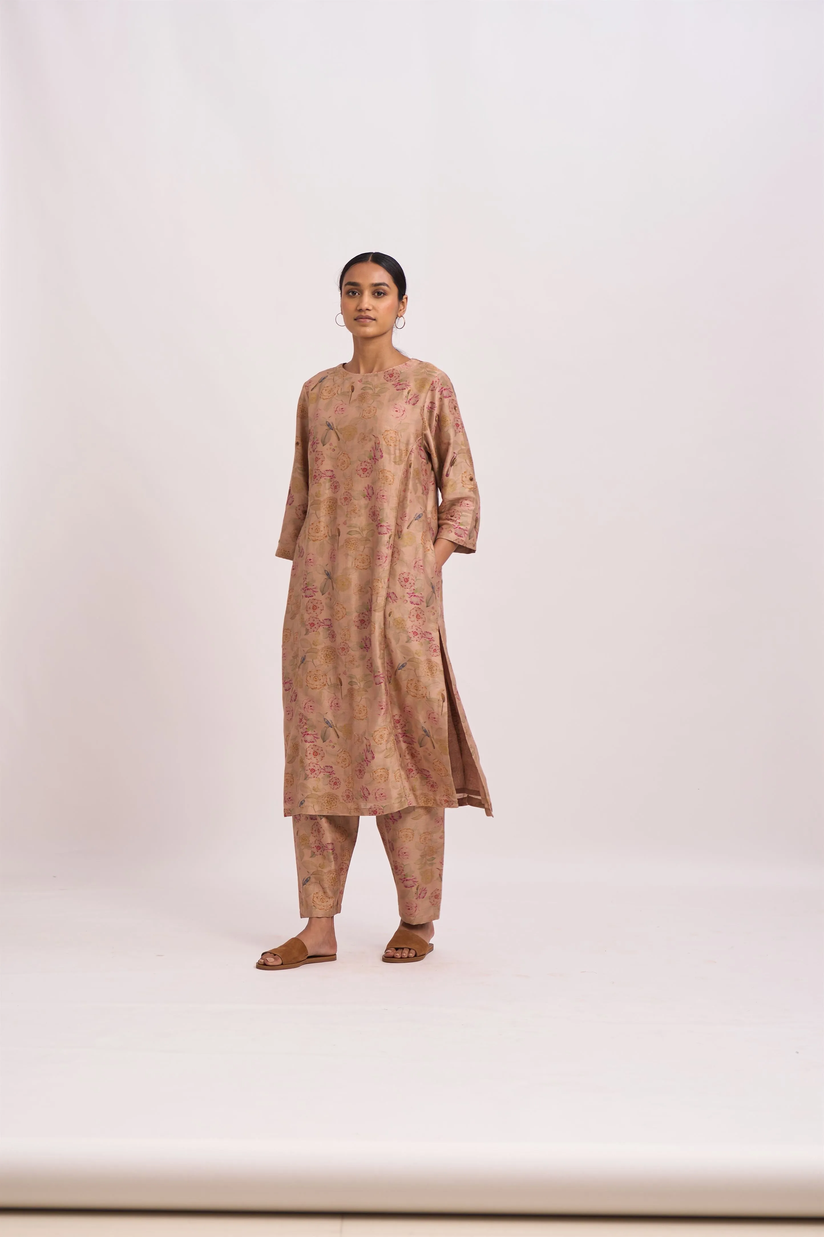 Dot   I   Mridul creek Kurta Set  Chanderi Printed Kurta and Pant. Beige SS24-ES-B
