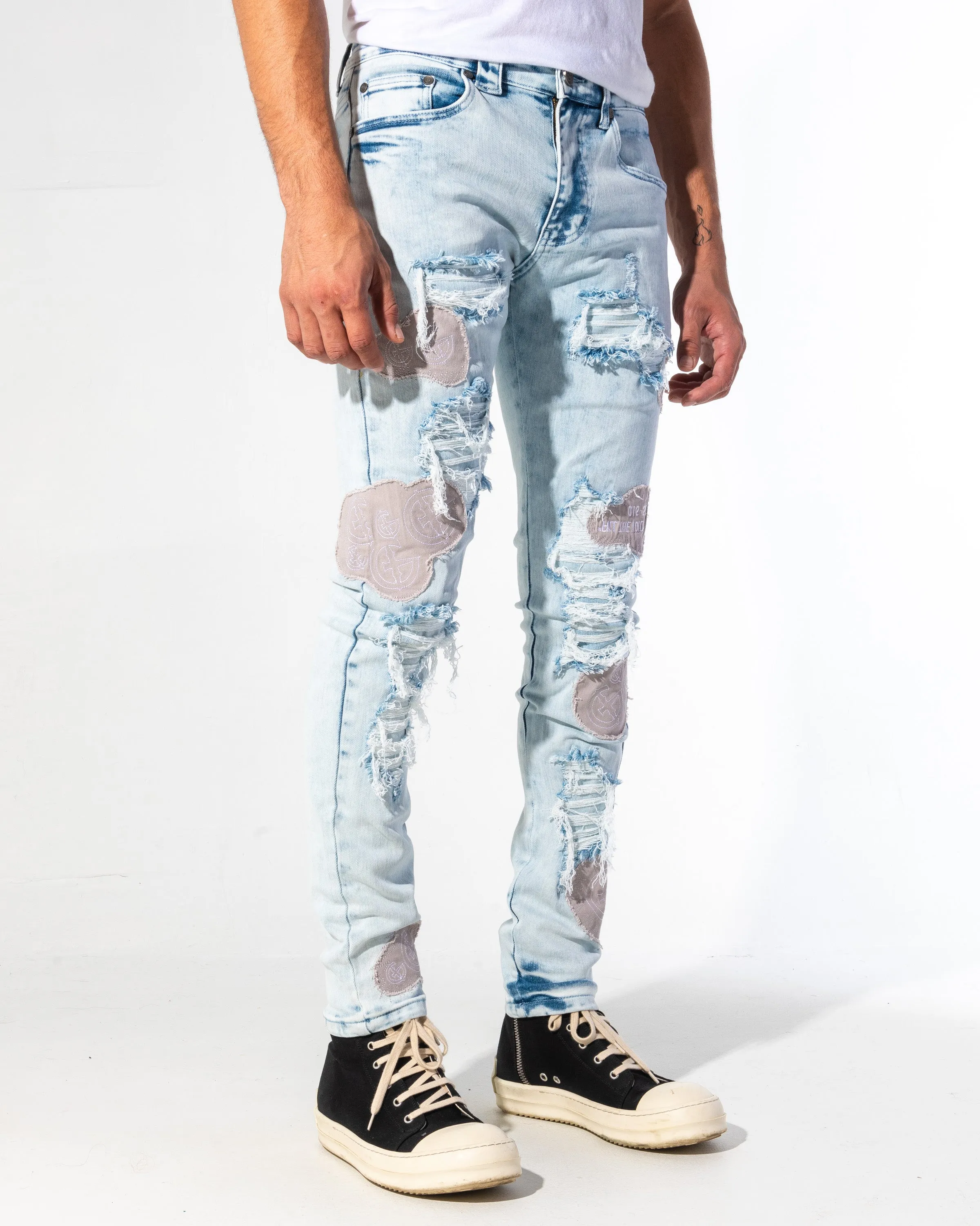 FILL THE VOID DENIM (WHITE WASH/PATCHWORK)