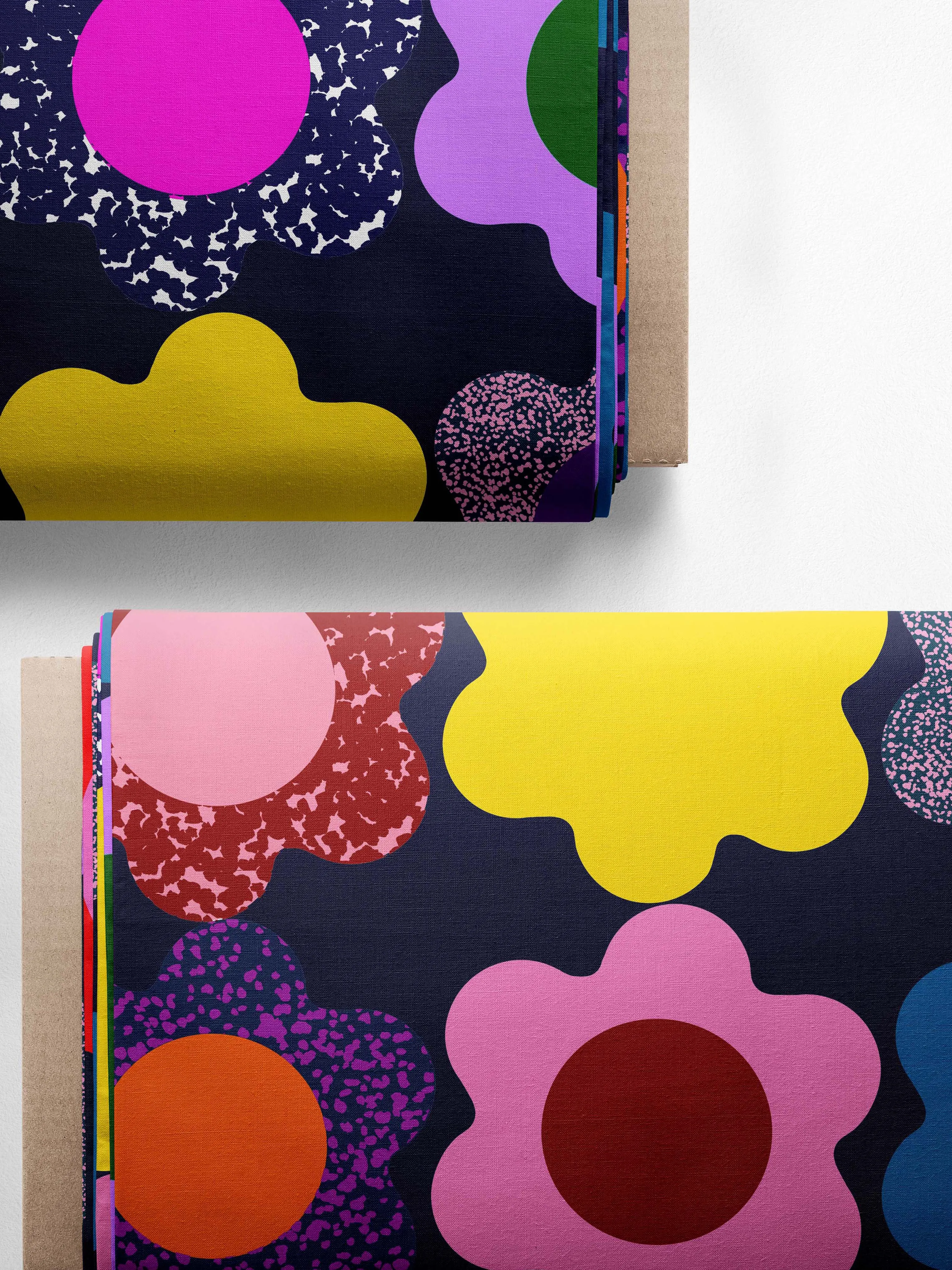Flower Power 100% cotton  (CUT PIECE .70CM $7)