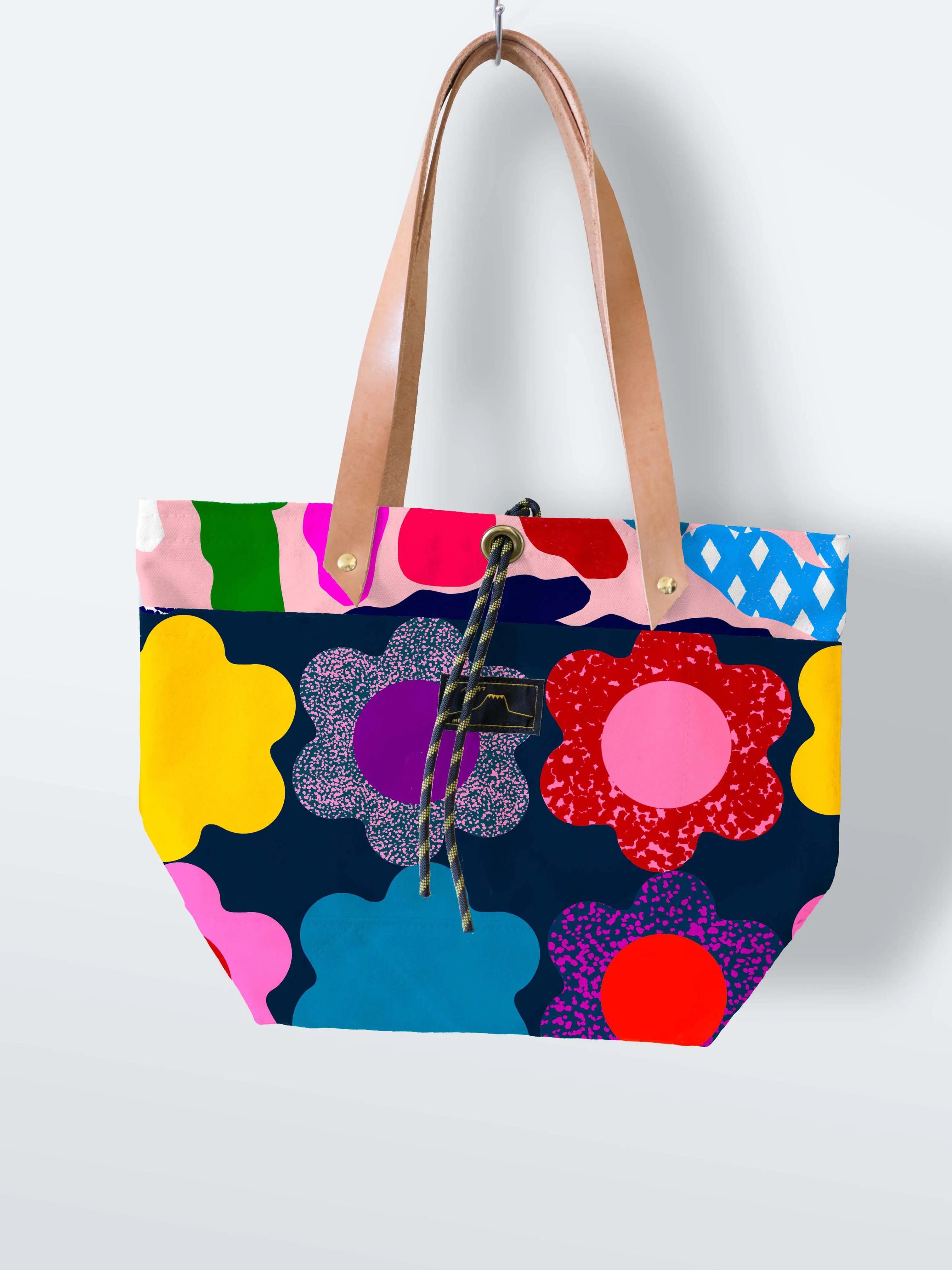 Flower Power 100% cotton  (CUT PIECE .70CM $7)