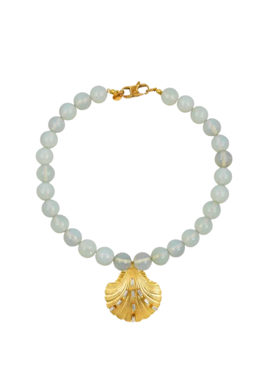 Isla's Opal and Gold Shell Pendant Necklace Daphne x Oceanus