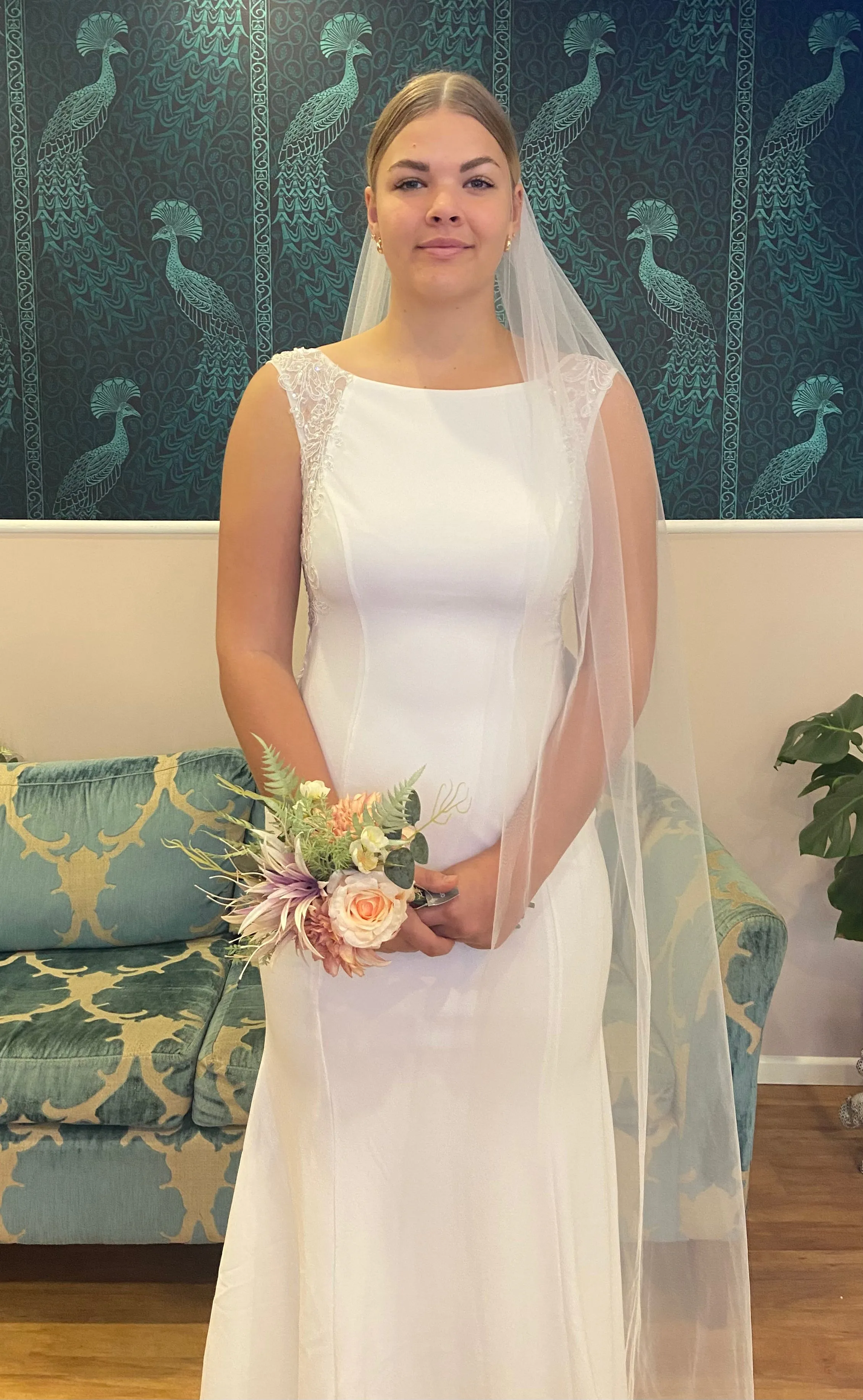 Ivory single layer plain veil with metal comb Express NZ Wide