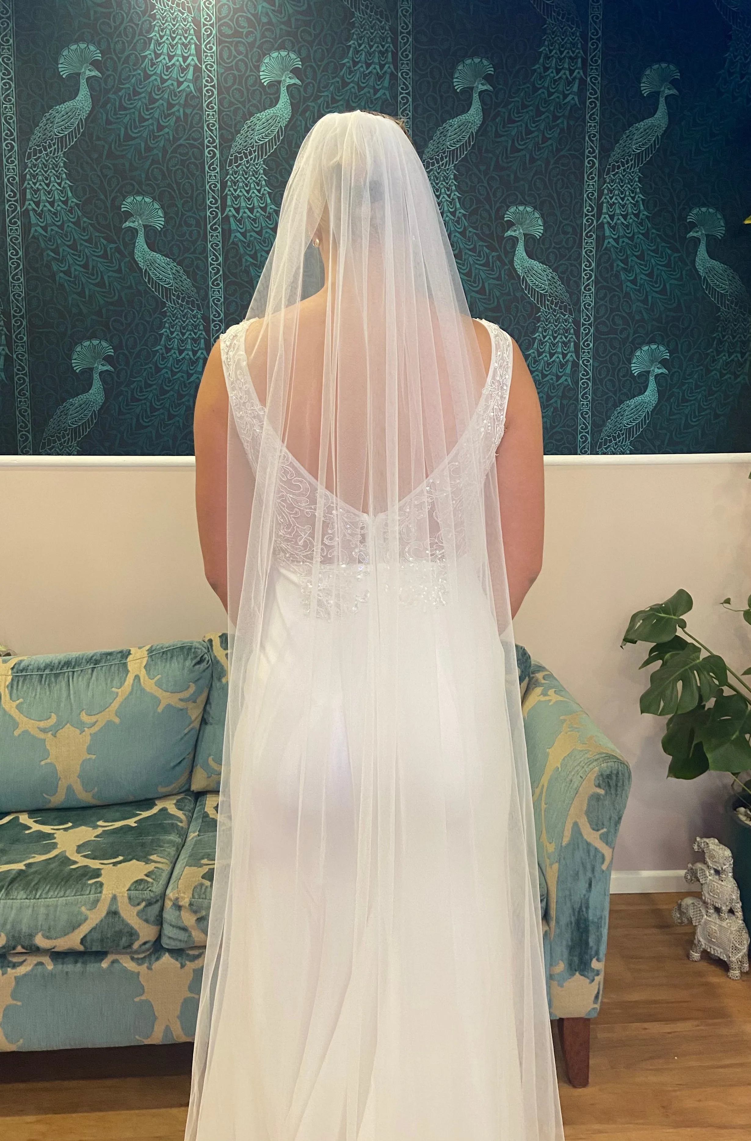Ivory single layer plain veil with metal comb Express NZ Wide