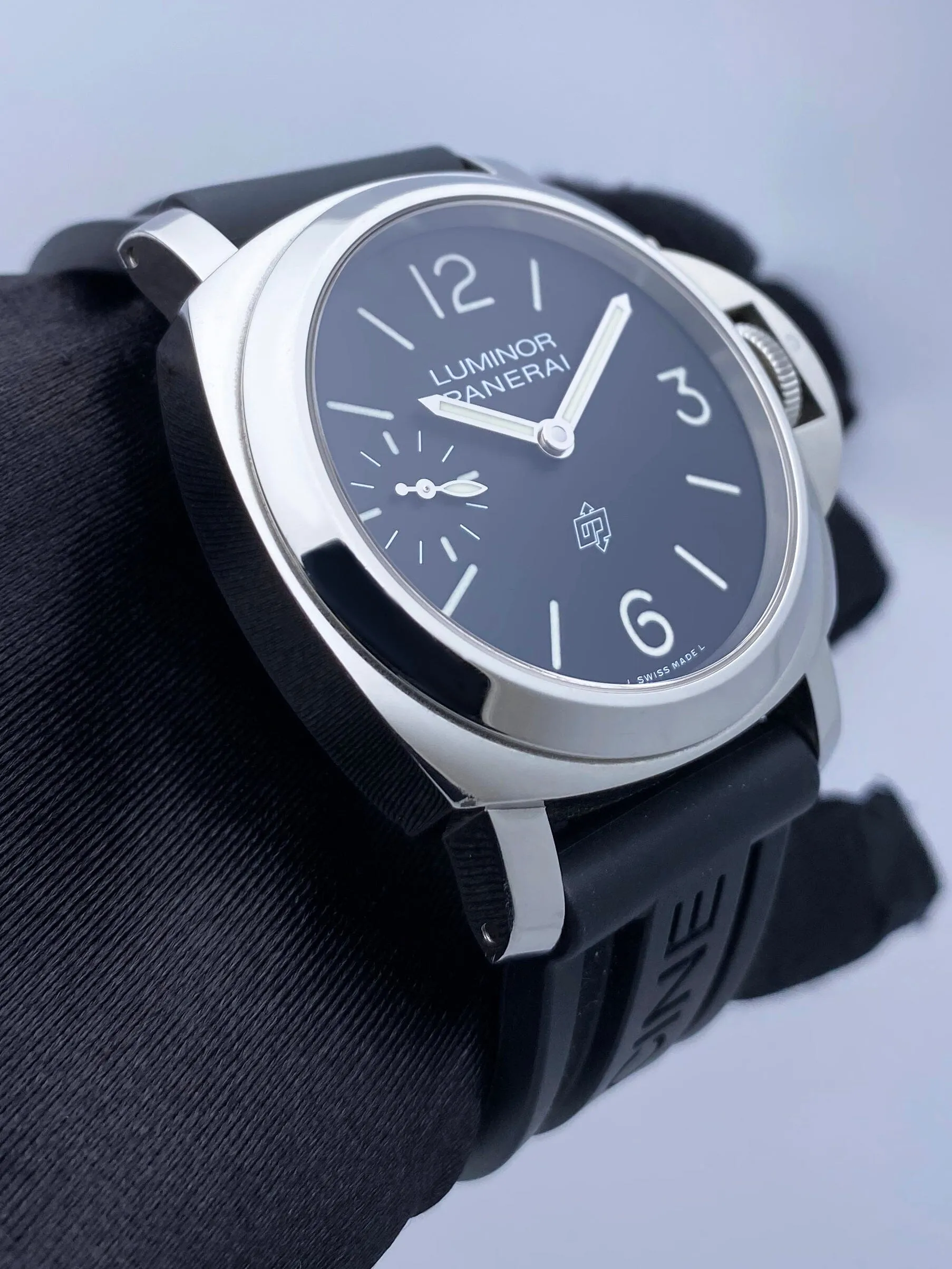 Panerai Luminor Logo PAM01084 Stainless Steel Mens Watch With Box