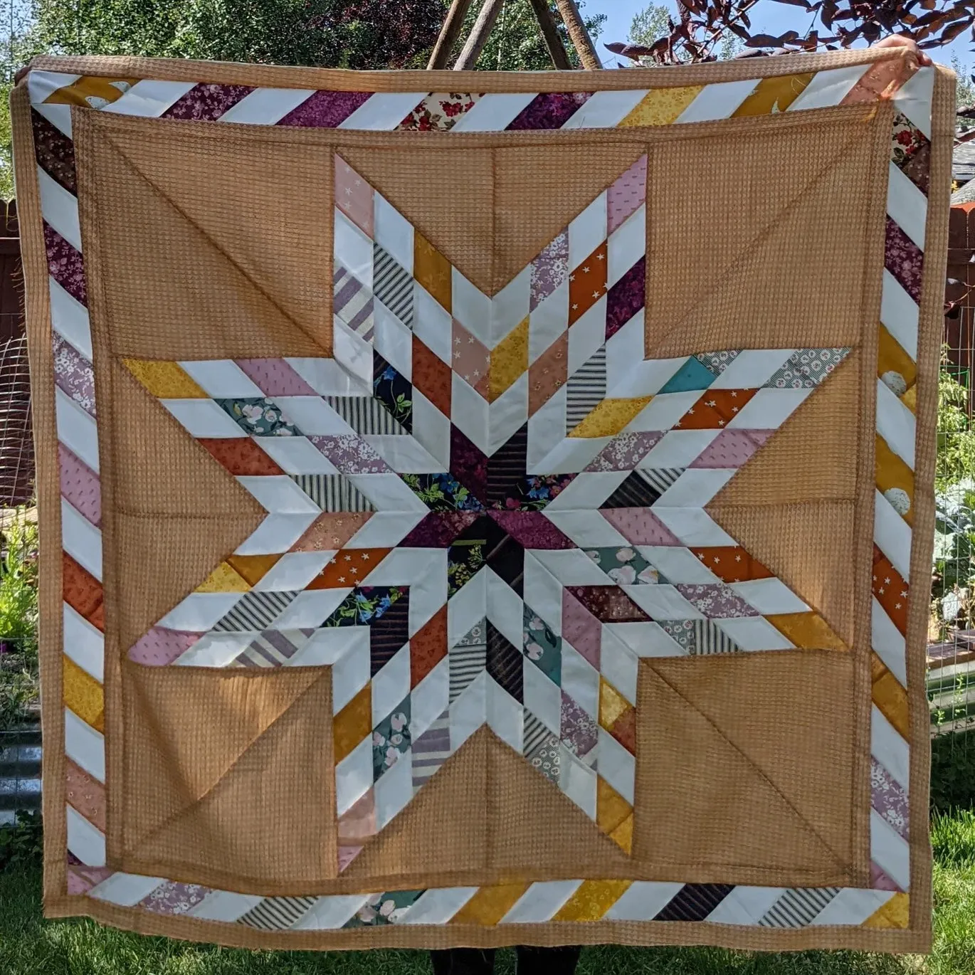 Patchwork Lone Star quilt pattern by Lindlee Smith