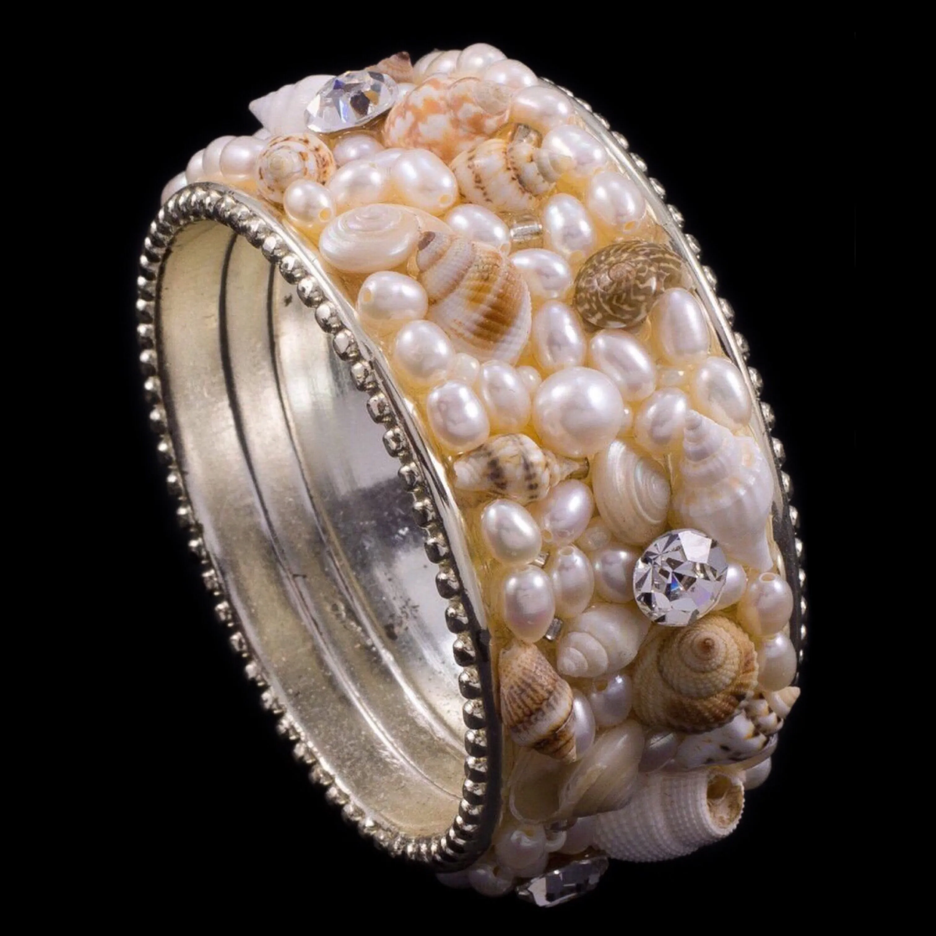 Sea Shell Napkin Ring Featuring Premium Crystals and Light Seashells | Set of 4