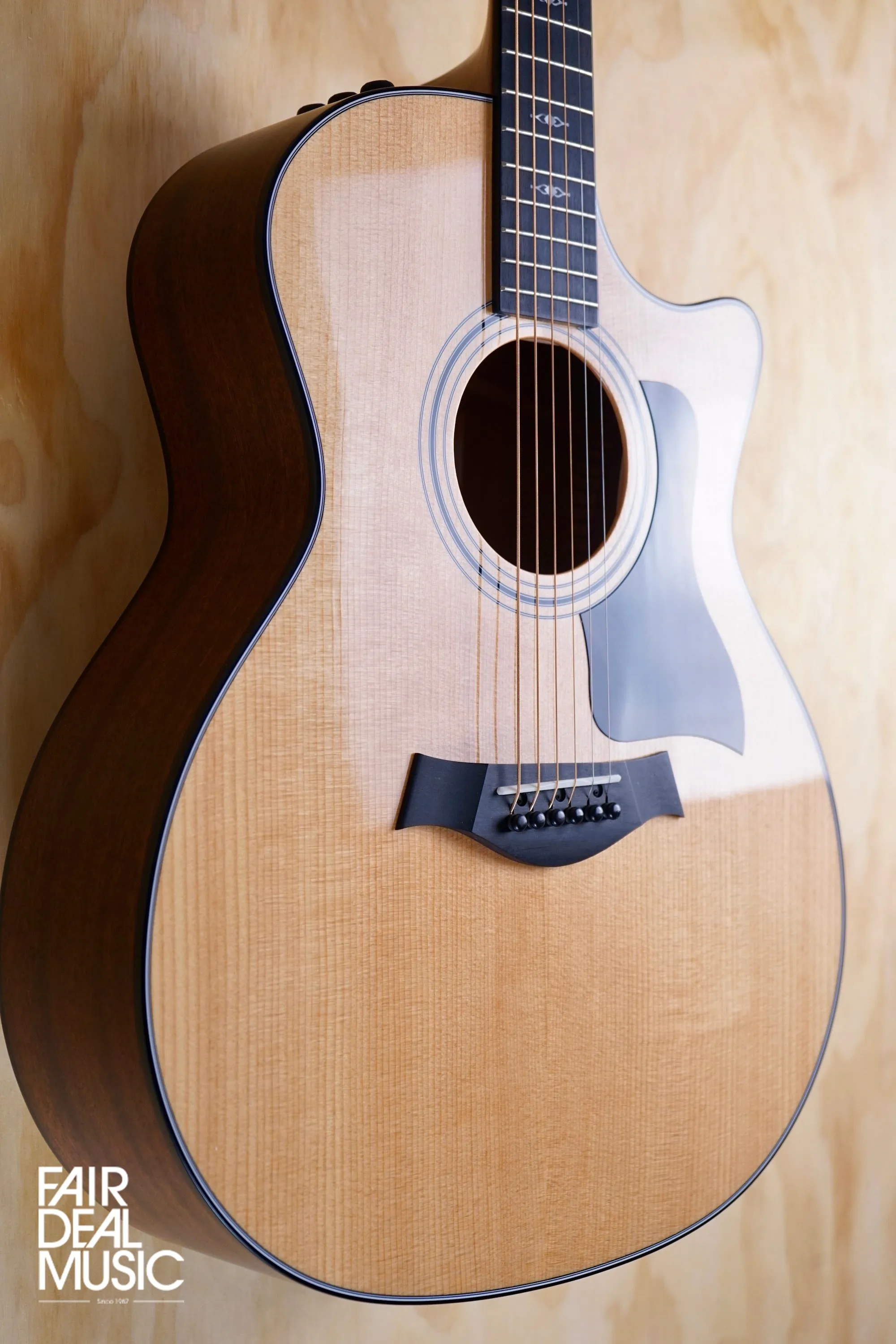 Taylor 314ce, USED