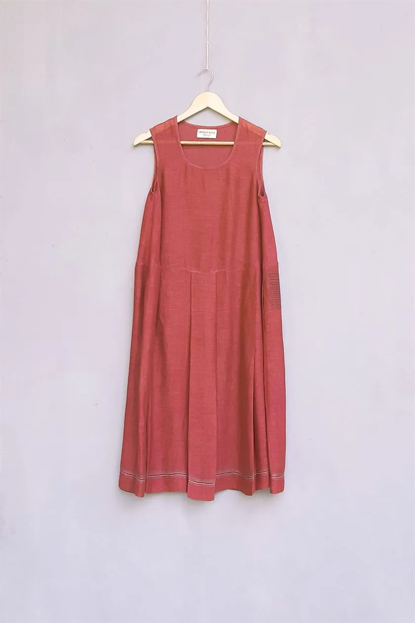 Urvashi Kaur   I   Kumamoto RED DRESS (TAHUL AKA REDYED) FRACTION DRESS linen silk   brick TESSELLATE- 26