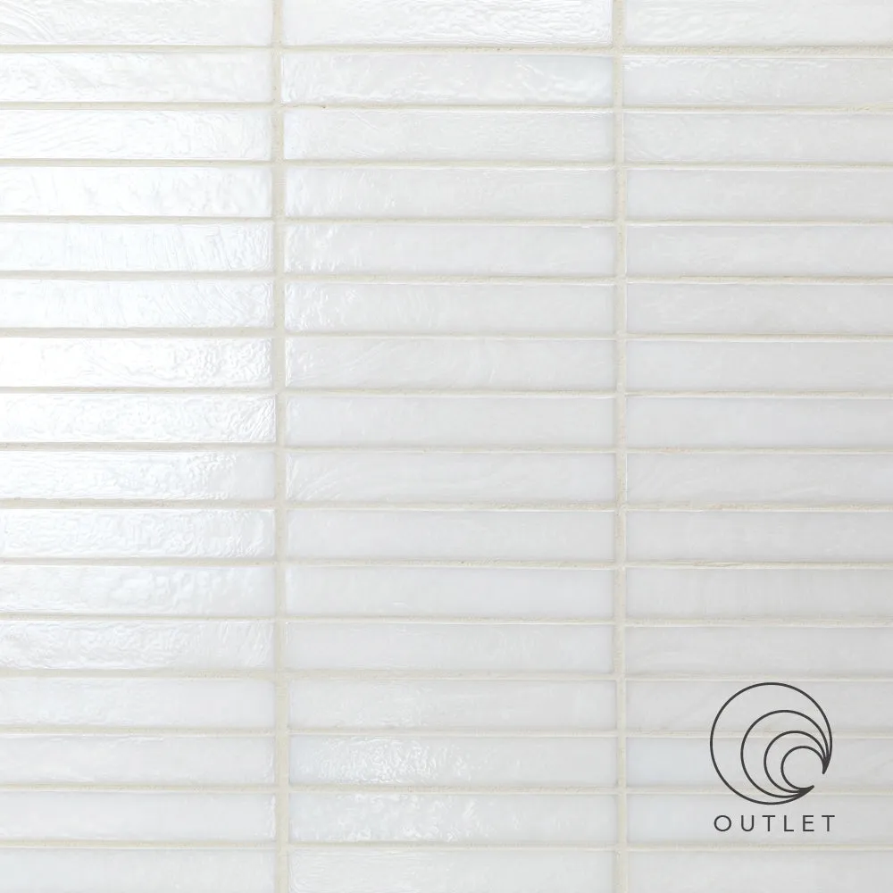 Vibrato Straight Set in Satin