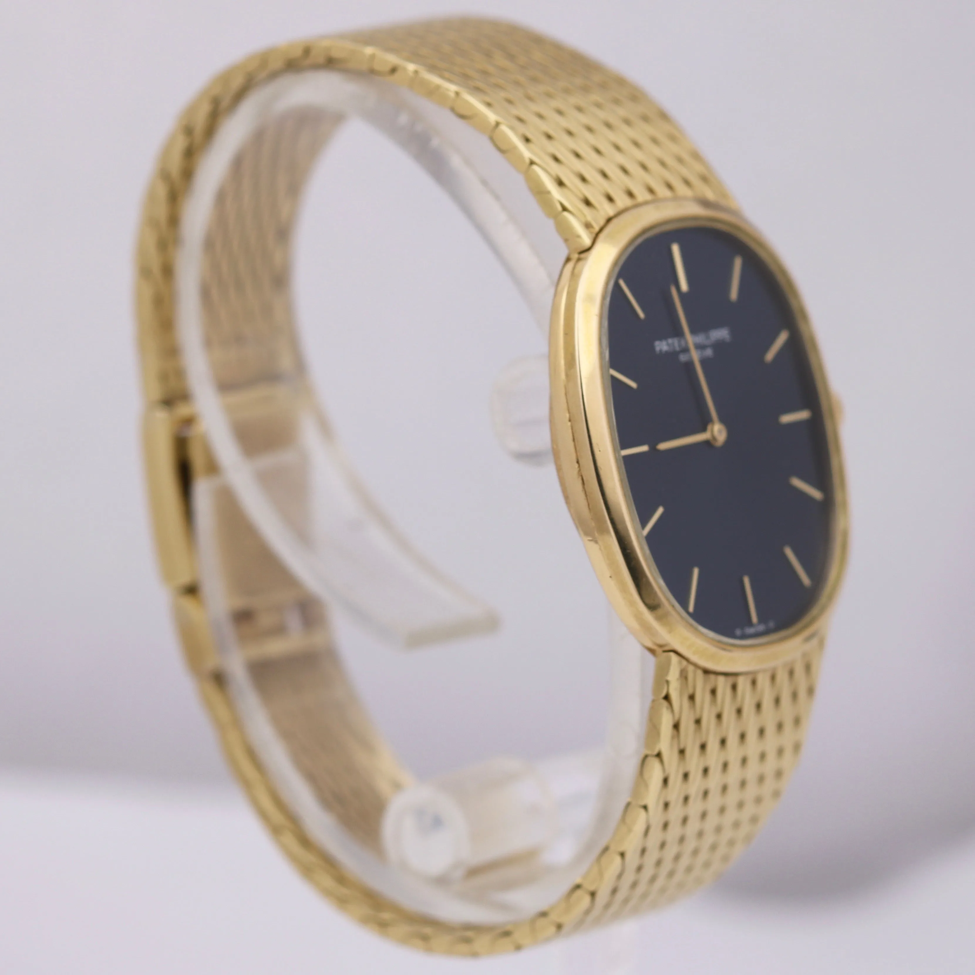 Vintage Patek Philippe Ellipse 3748/1 18K Gold Blue Dial 27x32mm Watch Box