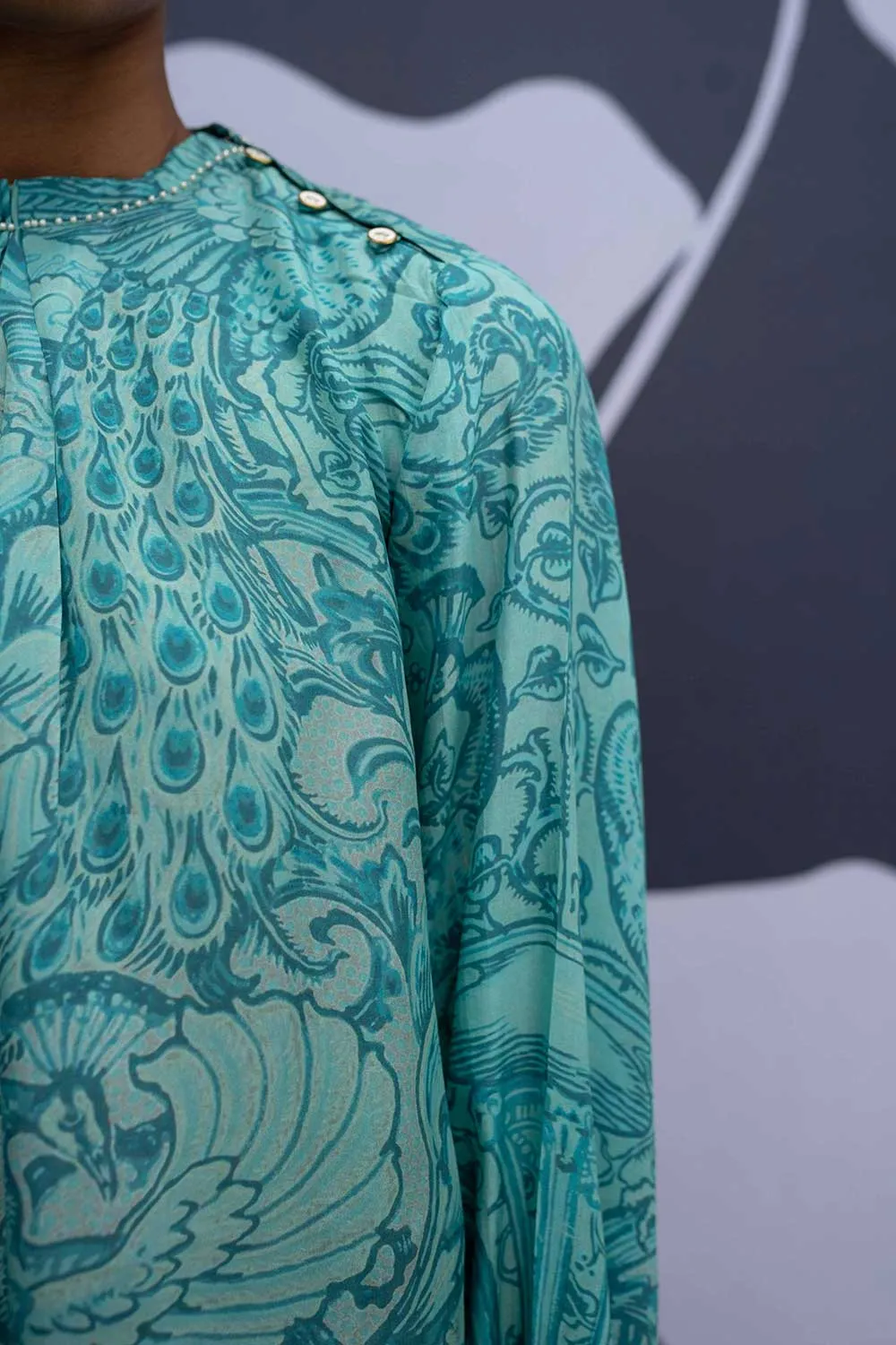 YAM   I   Zona Alta SUMATRA KURTA SET 2  (KURTA & PANTS) PURE HABUTAI SILK BLUE YAMBILLIE42
